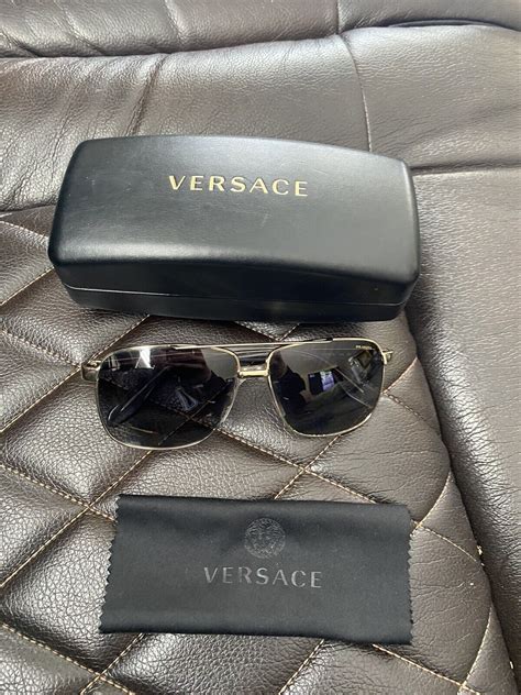 versace oro vetro scuro|Versace VE2174 L (59 .